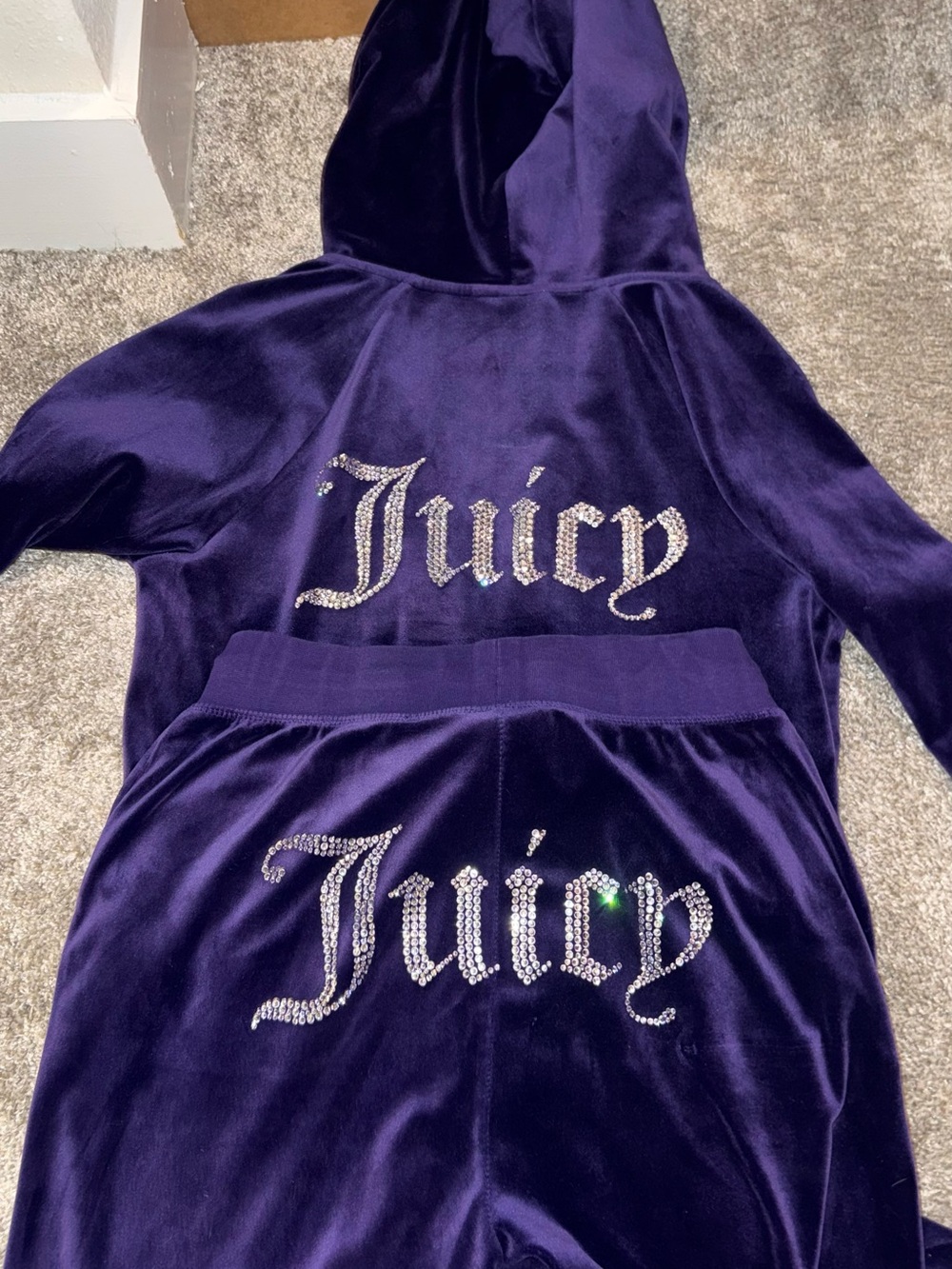 Juicy Couture womens purple velour tracksuit U.K. exclusive 🇬🇧